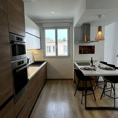Apartment 1 Ch. Luxe Apt｜coeur De Juan-les-pins｜plage A 50m *