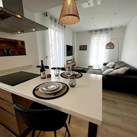 Apartment 1 Ch. Luxe Apt｜coeur De Juan-les-pins｜plage A 50m