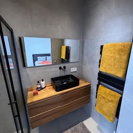 1 Ch. Luxe Apt｜coeur De Juan-les-pins｜plage A 50m Apartment