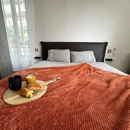 1 Ch. Luxe Apt｜coeur De Juan-les-pins｜plage A 50m Apartment *